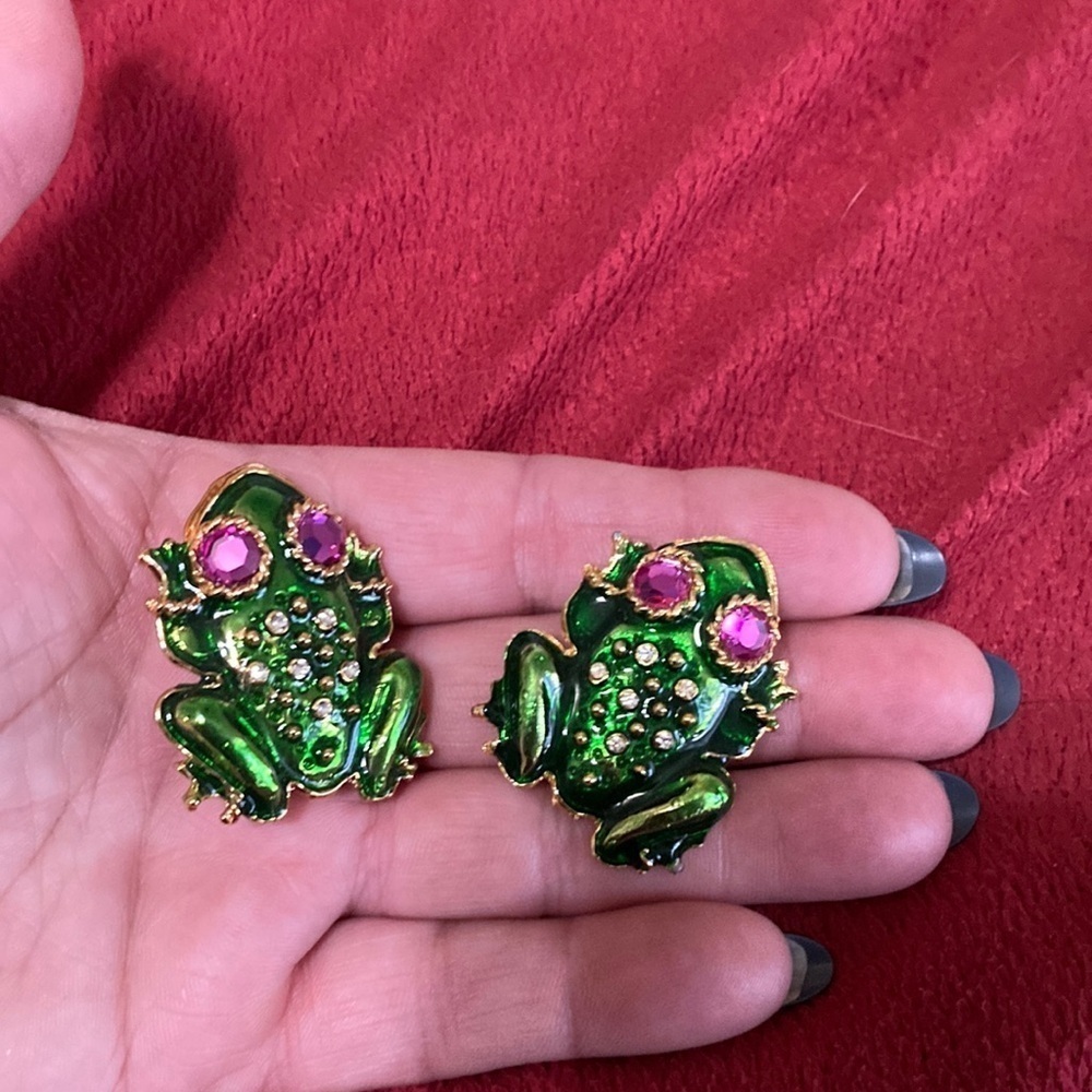 Green Frog pins with Pink Accents